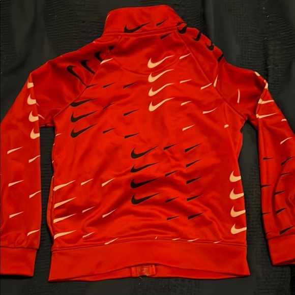 Kids Nike Red Jacket Lightweight Full-Zip - Picture 7 of 7